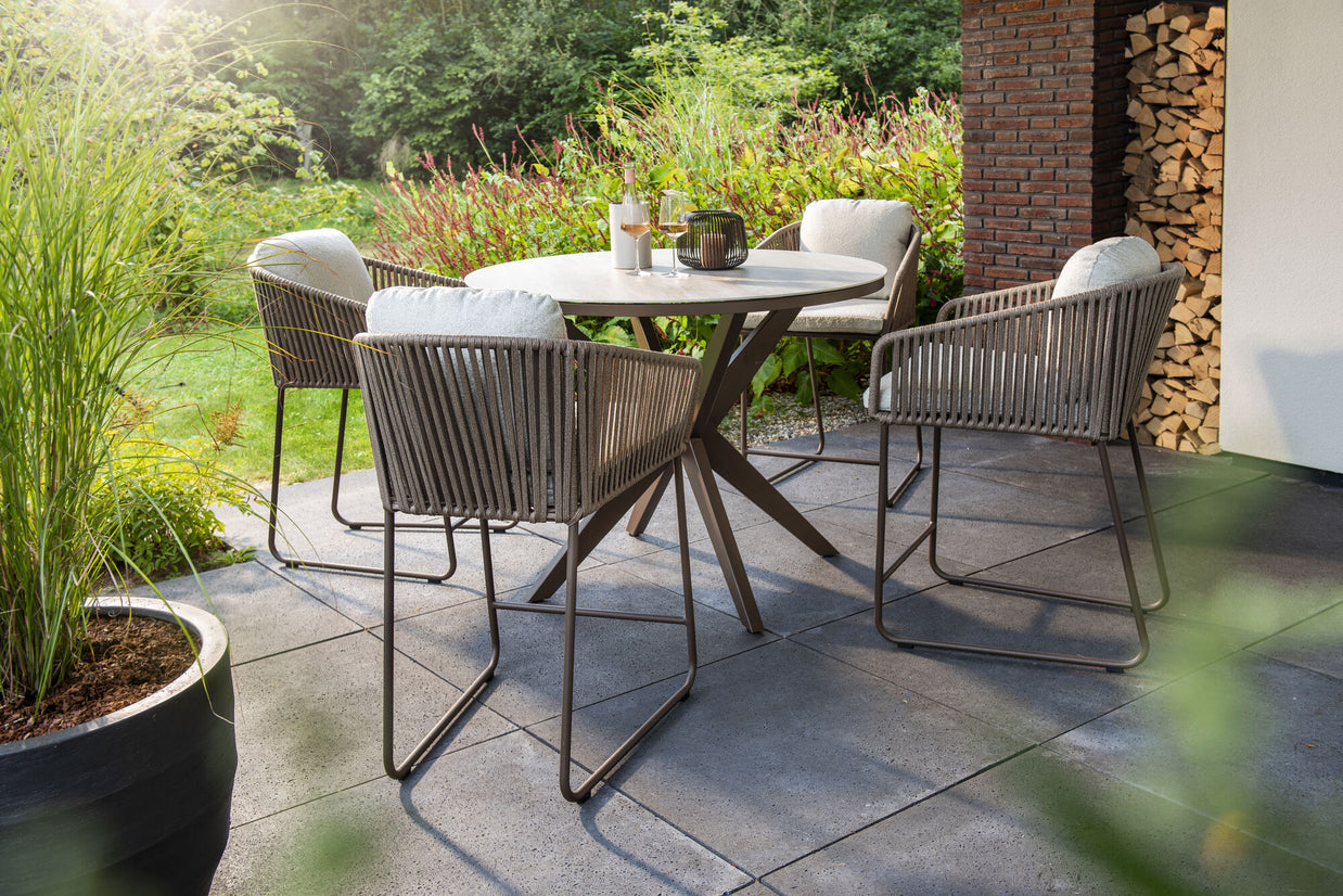 Yoi Calera - high dining chair