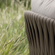 Yoi Hydra - low dining chair