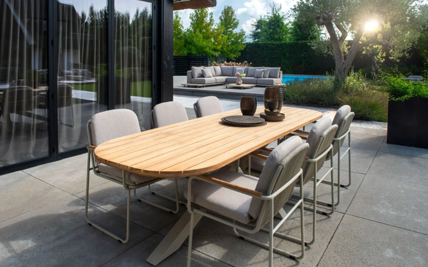 Yoi Noas dining, 280 x 100 cm