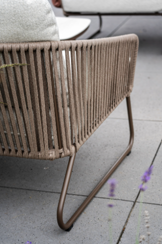 Yoi Calera - low dining chair, bronze