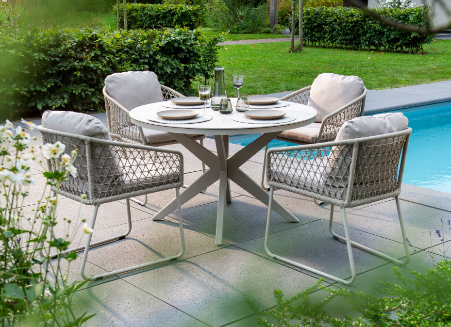 Yoi Bara - dining chair