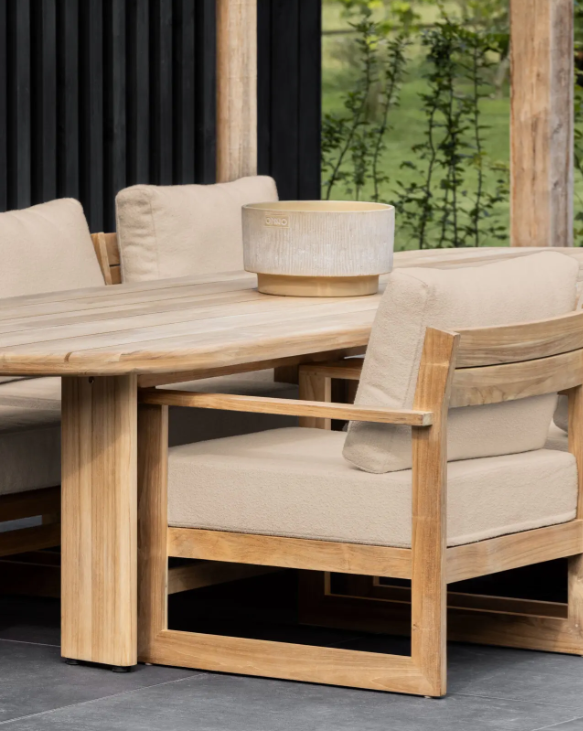 Yoi Fiji - low dining chair