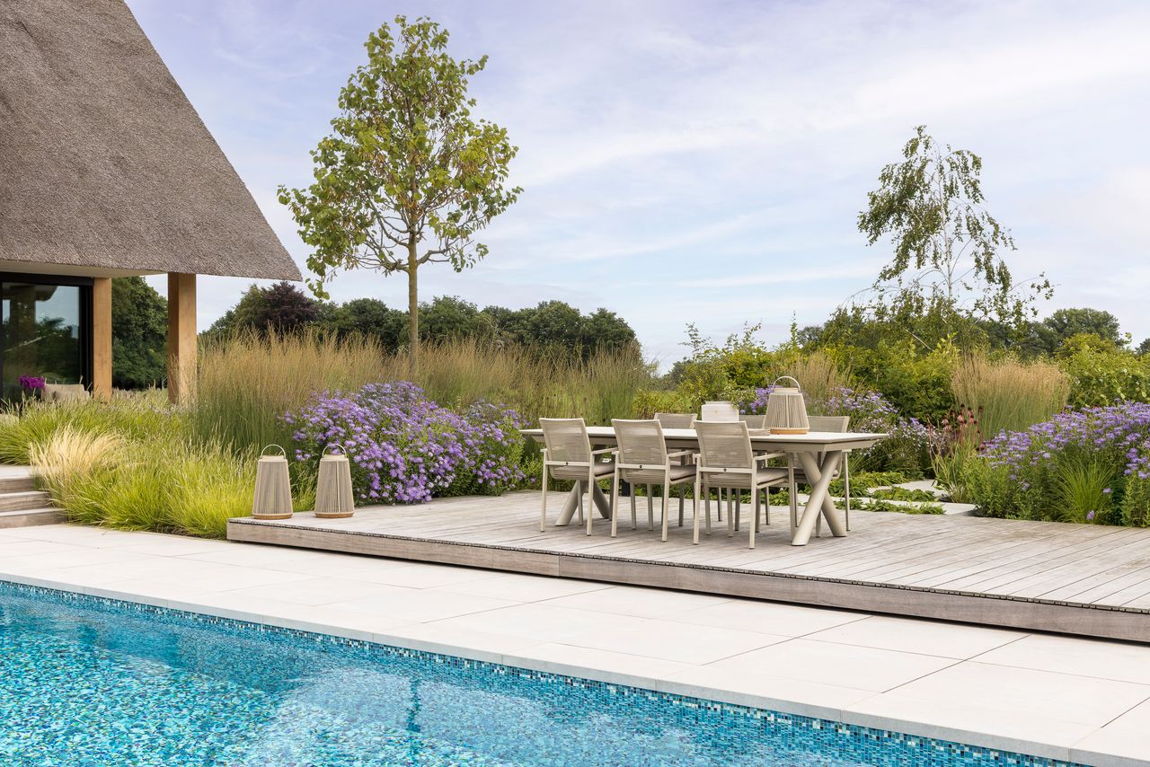 Yoi Ishi - dining chair